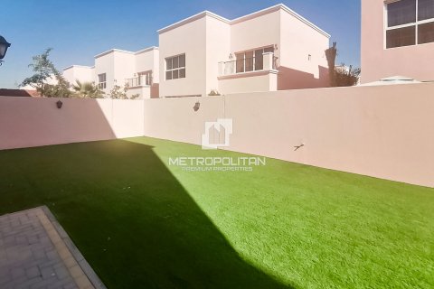 Villa en Nadd Al Sheba, Dubai, 4 dormitorios, 354 m², № 73891 - foto 15