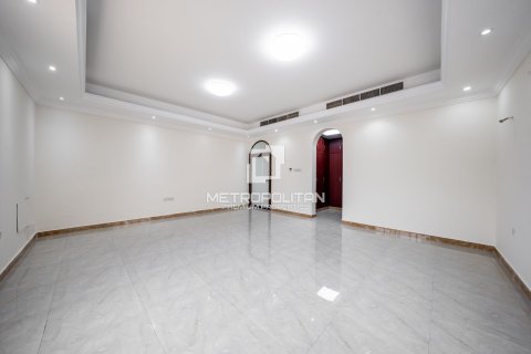 Villa en Al Barsha, Dubai, 9 dormitorios, 762 m², № 73514 - foto 26