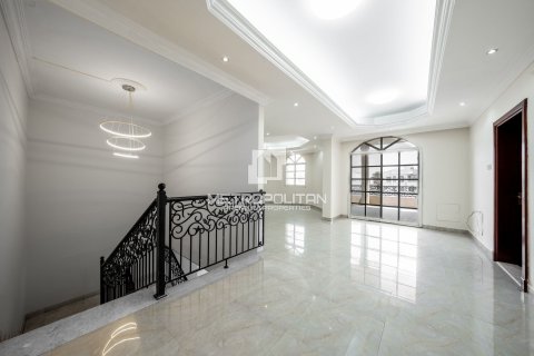 Villa en Al Barsha, Dubai, 9 dormitorios, 762 m², № 73514 - foto 21