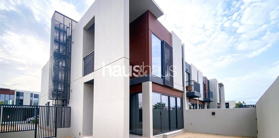Maison de ville à Dubai Land, Dubai, 4 chambres, 243 m², № 43370