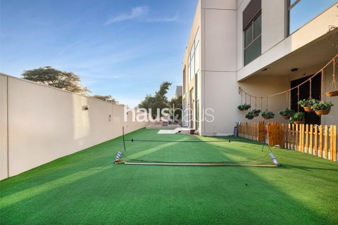Villa in Meydan, Dubai 5 bedrooms, 915 sq.m. № 43373 - photo 27