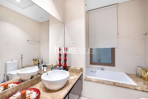 Villa in Meydan, Dubai 5 bedrooms, 915 sq.m. № 43373 - photo 22