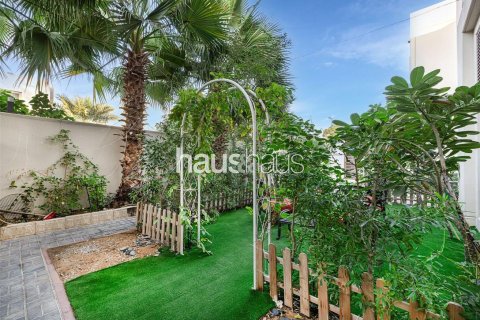 Villa in Meydan, Dubai 5 bedrooms, 915 sq.m. № 43373 - photo 28