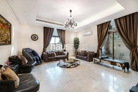 Villa in Meydan, Dubai 5 bedrooms, 915 sq.m. № 43373 - photo 7