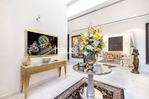 Villa in Meydan, Dubai 5 bedrooms, 915 sq.m. № 43373 - photo 8
