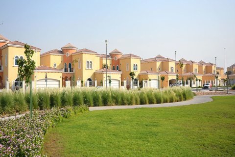 Apartamento en Umm Suqeim, Dubai, 2 dormitorios, 125.4 m², № 133013 - foto 12