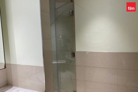 Снять в аренду квартиру в Дубай Хилс Эстейт, Дубай: 3 спальни, 160.1м², № 133075 - фото 3
