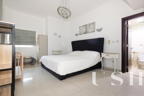 Apartment in Jumeirah Lake Towers, Dubai 1 bedroom, 86 sq.m. № 39566 - photo 14