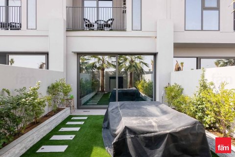 Adosado en Mohammed Bin Rashid City, Dubai, 2 dormitorios, 131 m², № 139201 - foto 3