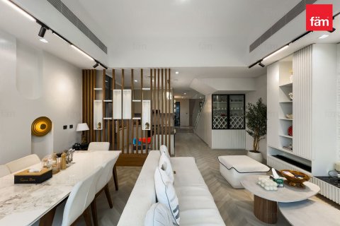 Adosado en Mohammed Bin Rashid City, Dubai, 2 dormitorios, 131 m², № 139201 - foto 24