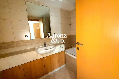 Apartamento en Jumeirah Lake Towers, Dubai, 5 dormitorios, 270 m², № 133931 - foto 3