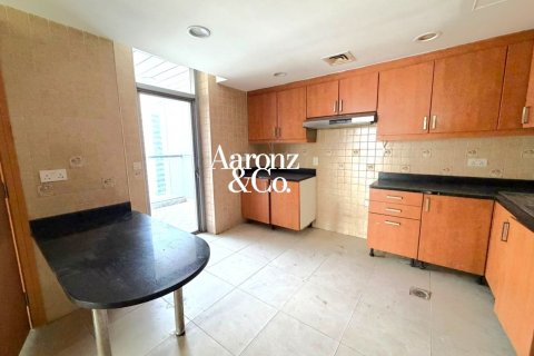 Apartamento en Jumeirah Lake Towers, Dubai, 5 dormitorios, 270 m², № 133931 - foto 8