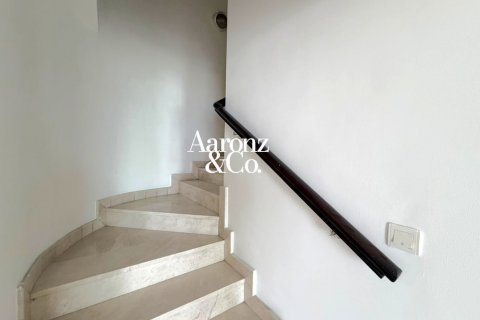 Apartamento en Jumeirah Lake Towers, Dubai, 5 dormitorios, 270 m², № 133931 - foto 13
