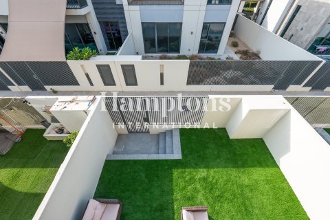 Снять в аренду таунхаус в Joy, Arabian Ranches 3, Дубай: 3 спальни, 128.39194600м², № 139568 - фото 8