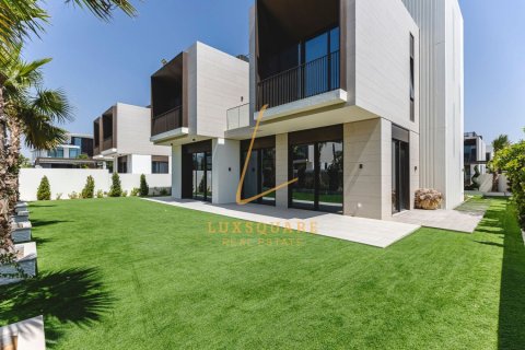 Villa à Dubai Hills Estate, Dubai, 5 chambres, 660 m², № 113434