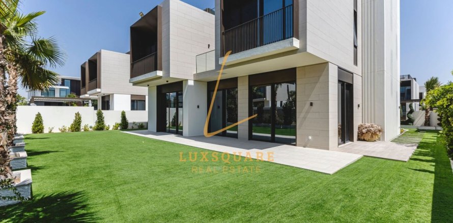 Villa en Dubai Hills Estate, Dubai, 5 dormitorios, 660 m², № 113434