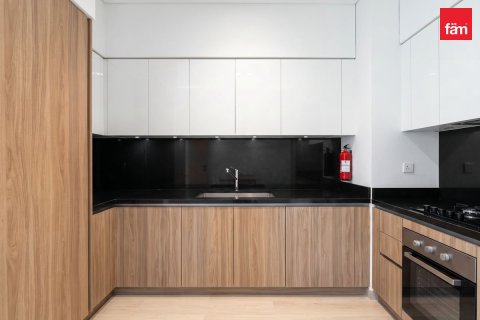 Снять в аренду квартиру в Бизнес-Бэе, Дубай: 3 спальни, 160м², № 135254 - фото 2
