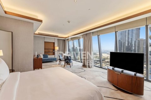 Penthouse in The Address Residences Dubai Opera, Downtown Dubai (Downtown Burj Dubai), Dubai 4 bedrooms, 647.26 sq.m. № 140562 - photo 9