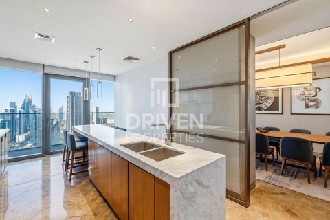 Penthouse in The Address Residences Dubai Opera, Downtown Dubai (Downtown Burj Dubai), Dubai 4 bedrooms, 647.26 sq.m. № 140562 - photo 16