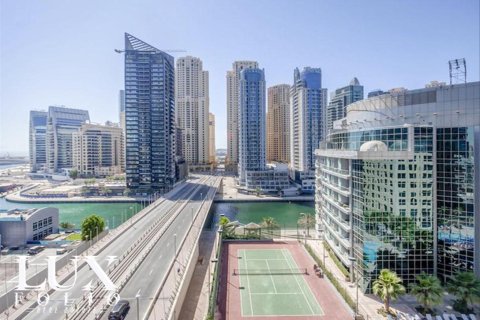 Appartement à The Waves, Dubai Marina, Dubai, 3 chambres, 184 m², № 46038