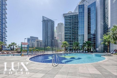 Купить квартиру в The Waves, Дубай Марина, Дубай: 3 спальни, 184м², № 46038 - фото 12