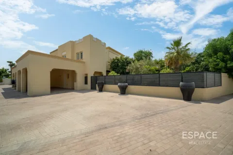 فيلا في Springs 12, The Springs, دبي 3 غرف نوم, 244 م² رقم 122278 - صورة 2