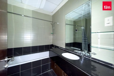 Apartment in Dubai Marina, Dubai 3 bedrooms, 176.6 sq.m. № 114332 - photo 12
