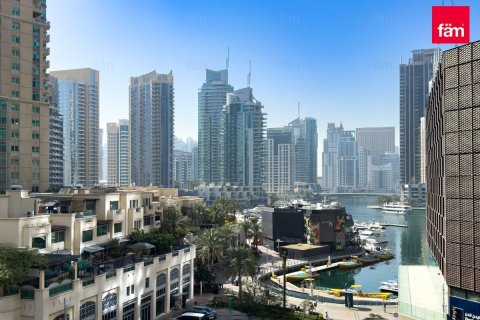 Apartment in Dubai Marina, Dubai 3 bedrooms, 176.6 sq.m. № 114332 - photo 13