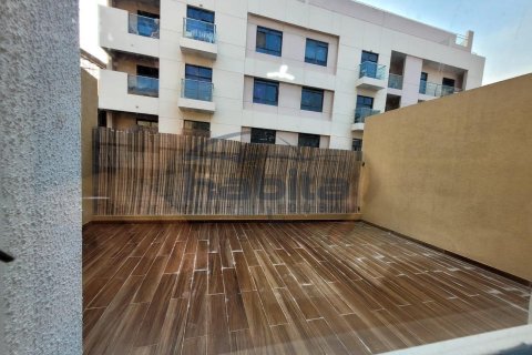 Villa en Jumeirah Village Circle, Dubai, 4 dormitorios, 390.2 m², № 7648 - foto 15