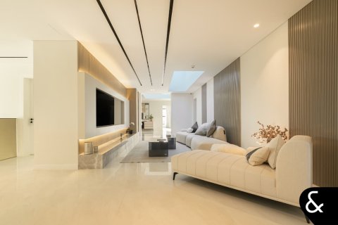 Villa in Arabian Ranches, Dubai 7 bedrooms, 1555 sq.m. № 75855 - photo 7