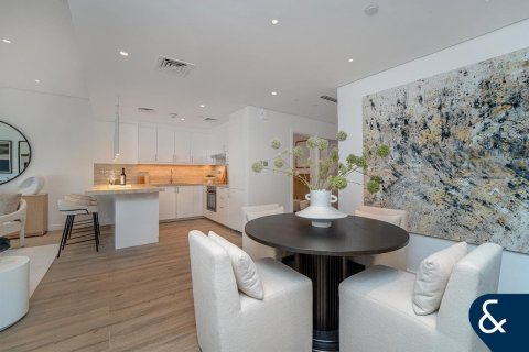 Apartment in Jumeirah Lake Towers, Dubai 2 bedrooms, 94 sq.m. № 75857