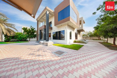 Villa in Al Barsha, Dubai 5 bedrooms, 967.2 sq.m. № 133373