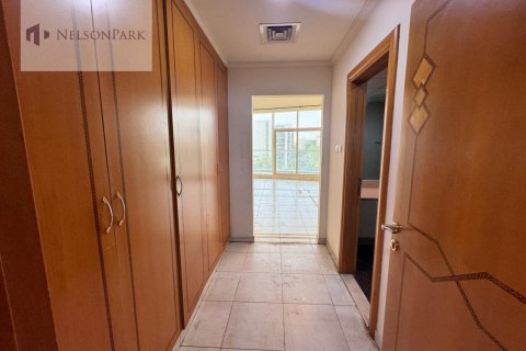 Appartement à Bur Dubai, Dubai, 3 chambres, 278.7 m², № 7728 - photo 4
