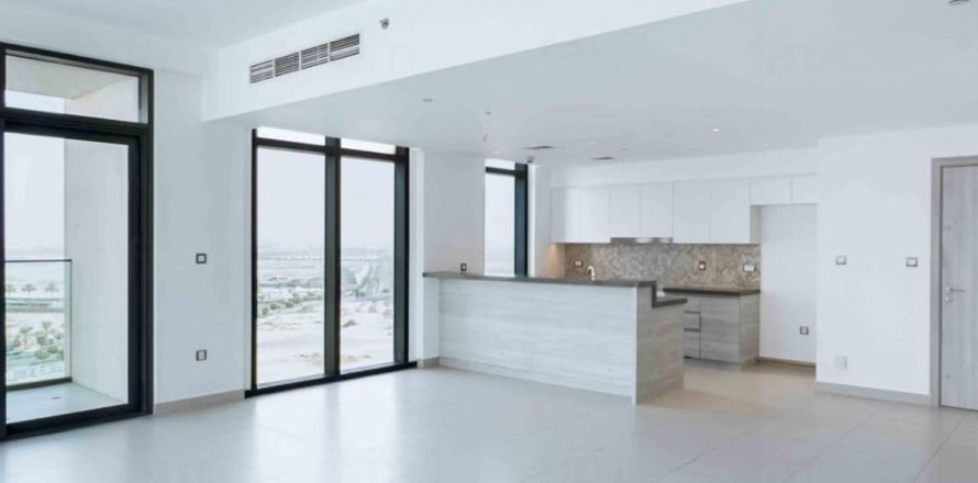 Квартира в Дубае, 3 спальни, 171м², № 137617