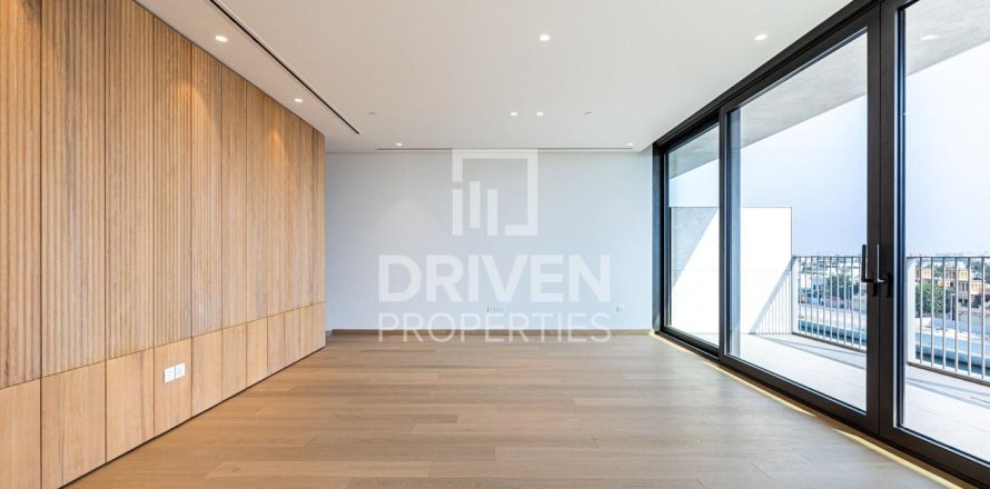 Квартира в Джумейре, Дубай, 2 спальни, 162.77м², № 142597