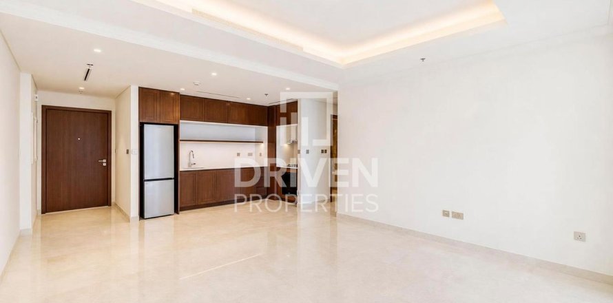 Apartment in EMAAR Beachfront, Dubai Harbour, Dubai 1 bedroom, 79.25 sq.m. № 138368