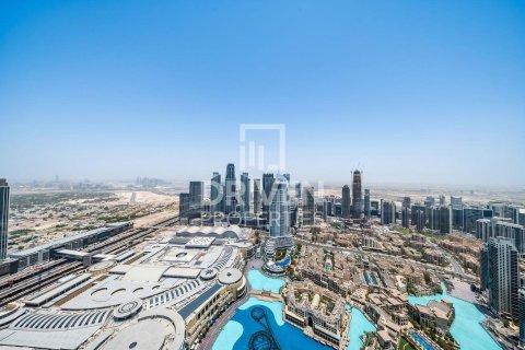 Apartment in Downtown Dubai (Downtown Burj Dubai), Dubai 2 bedrooms, 178.84 sq.m. № 138371 - photo 16