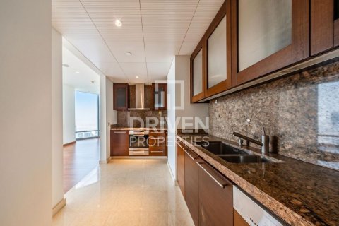 Apartment in Downtown Dubai (Downtown Burj Dubai), Dubai 2 bedrooms, 178.84 sq.m. № 138371 - photo 6