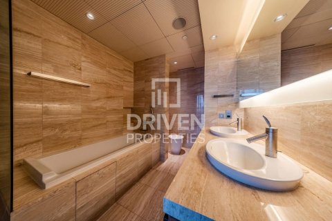 Apartment in Downtown Dubai (Downtown Burj Dubai), Dubai 2 bedrooms, 178.84 sq.m. № 138371 - photo 14