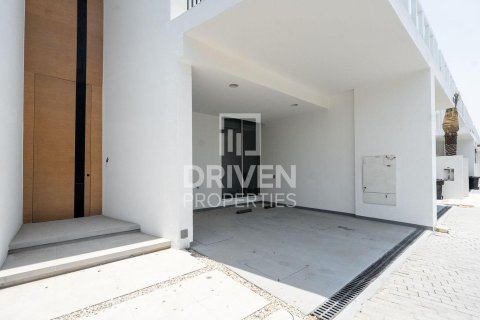 Снять в аренду таунхаус в Аль-Барари, Дубай: 4 спальни, 180.23м², № 129312 - фото 12