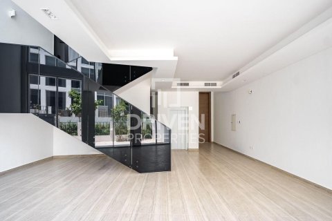 Таунхаус в Аль-Барари, Дубай, 4 спальни, 180.23м², № 129312