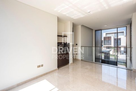 Снять в аренду виллу в Дубай Хилс Эстейт, Дубай: 5 спален, 512.27м², № 129313 - фото 2