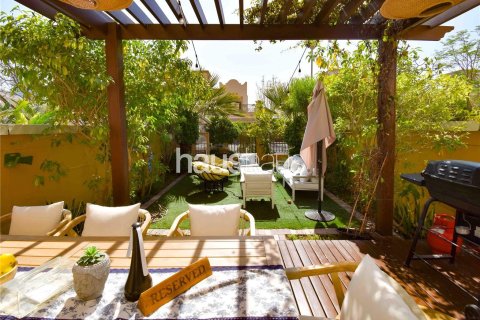Adosado en Jumeirah Village Triangle, Dubai, 2 dormitorios, 152 m², № 43580 - foto 18