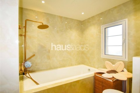 Adosado en Jumeirah Village Triangle, Dubai, 2 dormitorios, 152 m², № 43580 - foto 12