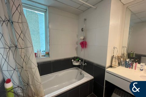 Apartamento en Jumeirah Lake Towers, Dubai, 2 dormitorios, 179 m², № 91245 - foto 16