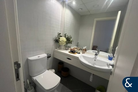 Apartamento en Jumeirah Lake Towers, Dubai, 2 dormitorios, 179 m², № 91245 - foto 30