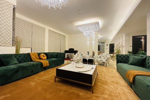 Apartment in Dubai Marina, Dubai 3 bedrooms, 375 sq.m. № 109588