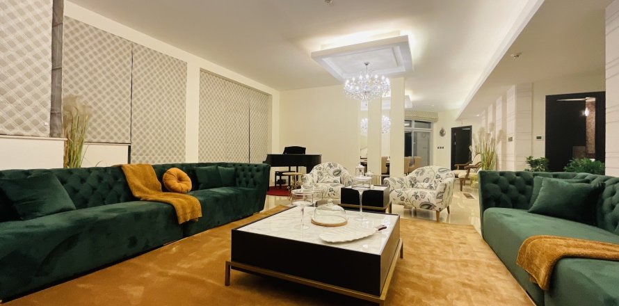 Apartamento en Dubai Marina, Dubai, 3 dormitorios, 375 m², № 109588