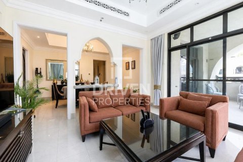 شقة في وسط مدينة دبي, دبي 2 غرف نوم, 143.81 م² رقم 140967 - صورة 2