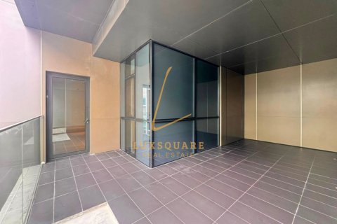 Apartment in Al Wasl, Dubai 3 bedrooms, 215 sq.m. № 123205 - photo 17